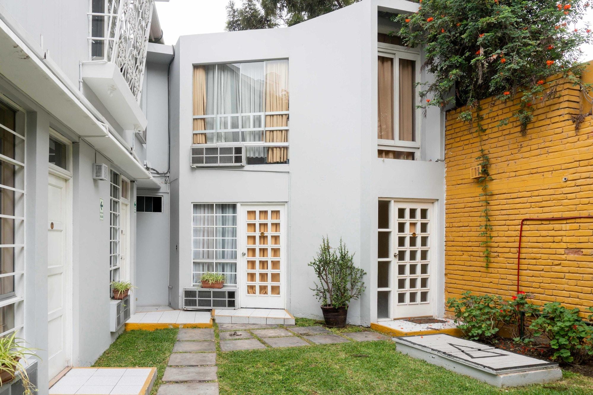 Hotel Basadre Suites Lima Exterior photo