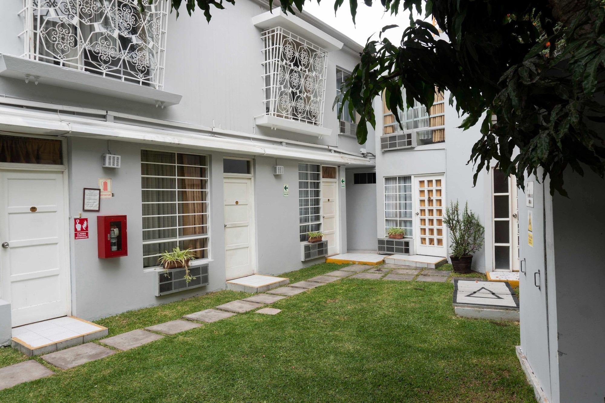 Hotel Basadre Suites Lima Exterior photo